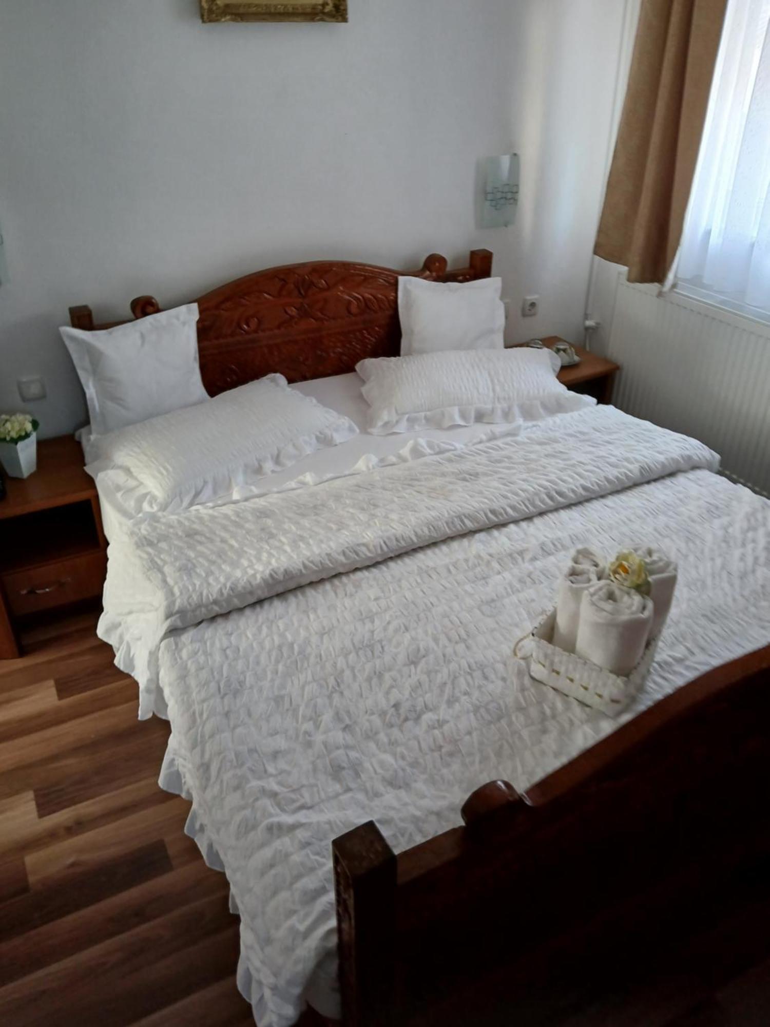 Casa Fabrizio Hotel คาลิมาเนช ภายนอก รูปภาพ